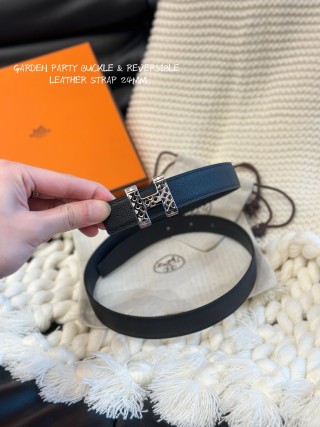 Hermès Garden Party Buckle Reversible Leather Belt Black view 2