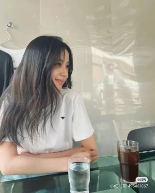 Classic White Short Sleeve T-Shirt view 6