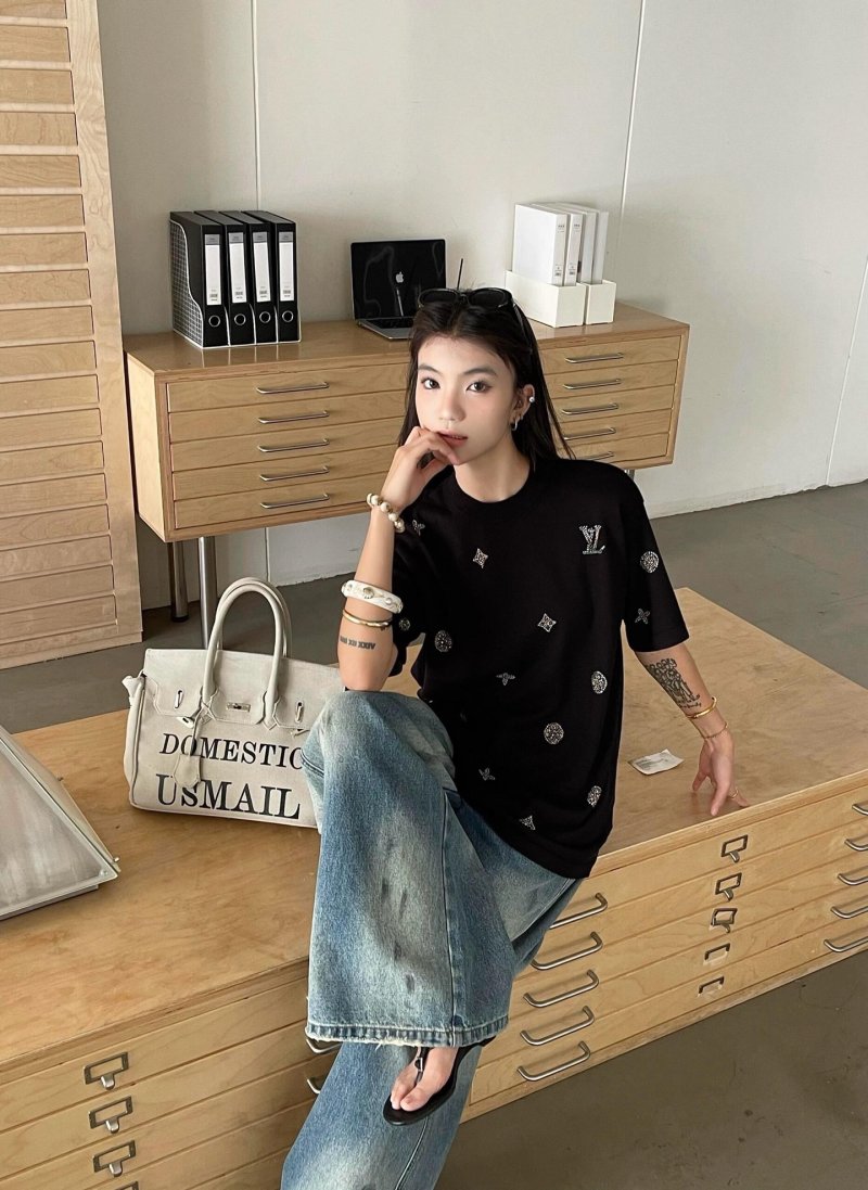 Louis Vuitton Monogram Black Short Sleeve T-Shirt