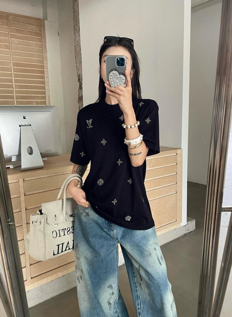 Louis Vuitton Monogram Black Short Sleeve T-Shirt view