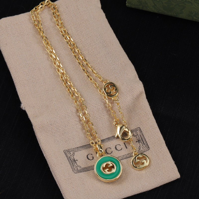 Gucci Green Agate Logo Pendant Necklace Gold view