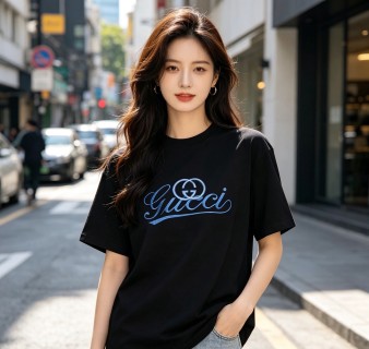 Gucci Scripted Logo T-Shirt Black view 3