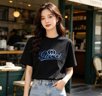 Gucci Scripted Logo T-Shirt Black view 6