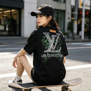 Louis Vuitton LV Logo Black T-Shirt view 4