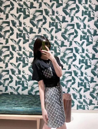 Black Monogram Logo Crop T-Shirt view 6