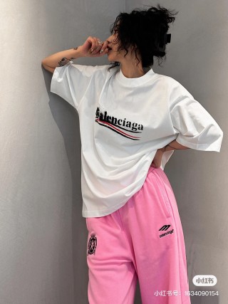 Balenciaga Cream Logo T-Shirt view 2