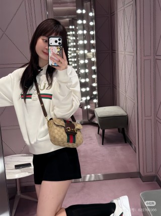 Gucci 1955 Horsebit Saddle Bag Beige view 5