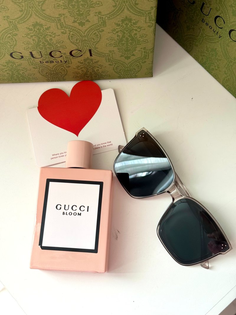 YSL Free Water & Rouge Volupté Lipstick Heart-Shaped Gift Set view