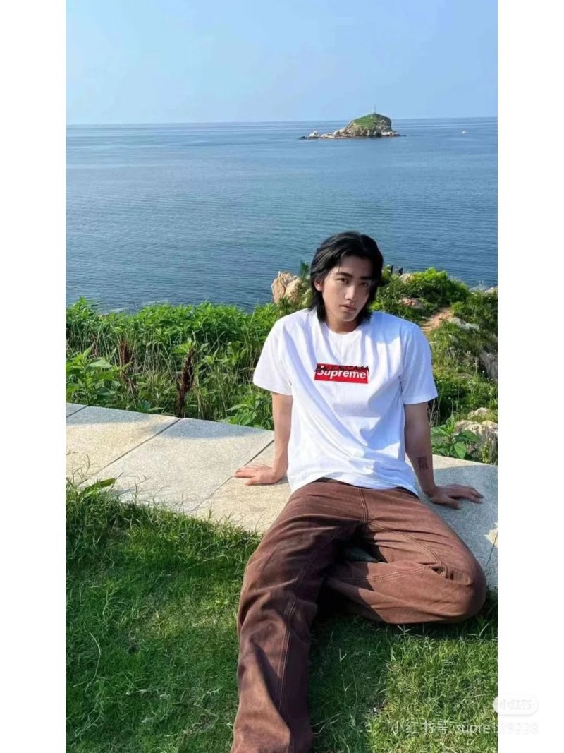 Supreme Box Logo White T-Shirt Women view