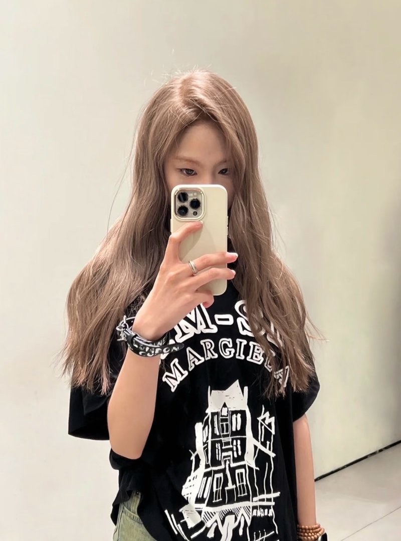 Missy Graphic Black Short-Sleeve T-Shirt view