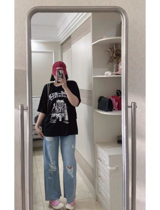 Missy Graphic Black Short-Sleeve T-Shirt view 4