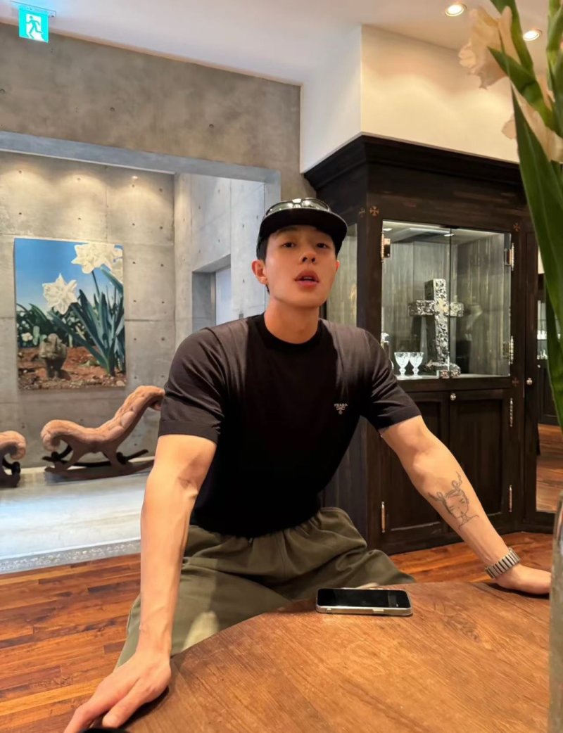 Prada Black Short Sleeve T-Shirt
