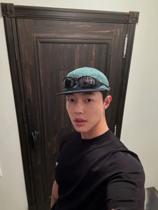 Prada Black Short Sleeve T-Shirt view 5