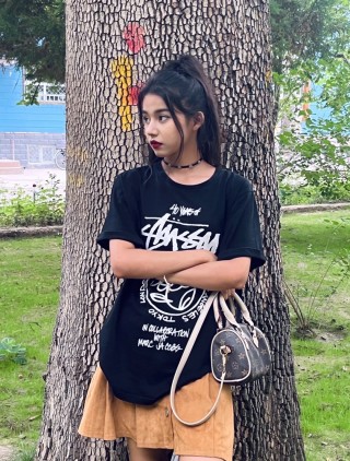 Stüssy Black Graphic Logo T-Shirt view 9