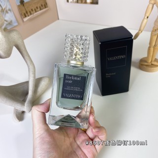 Valentino Rockstud Noir 100ml Eau de Parfum view 2
