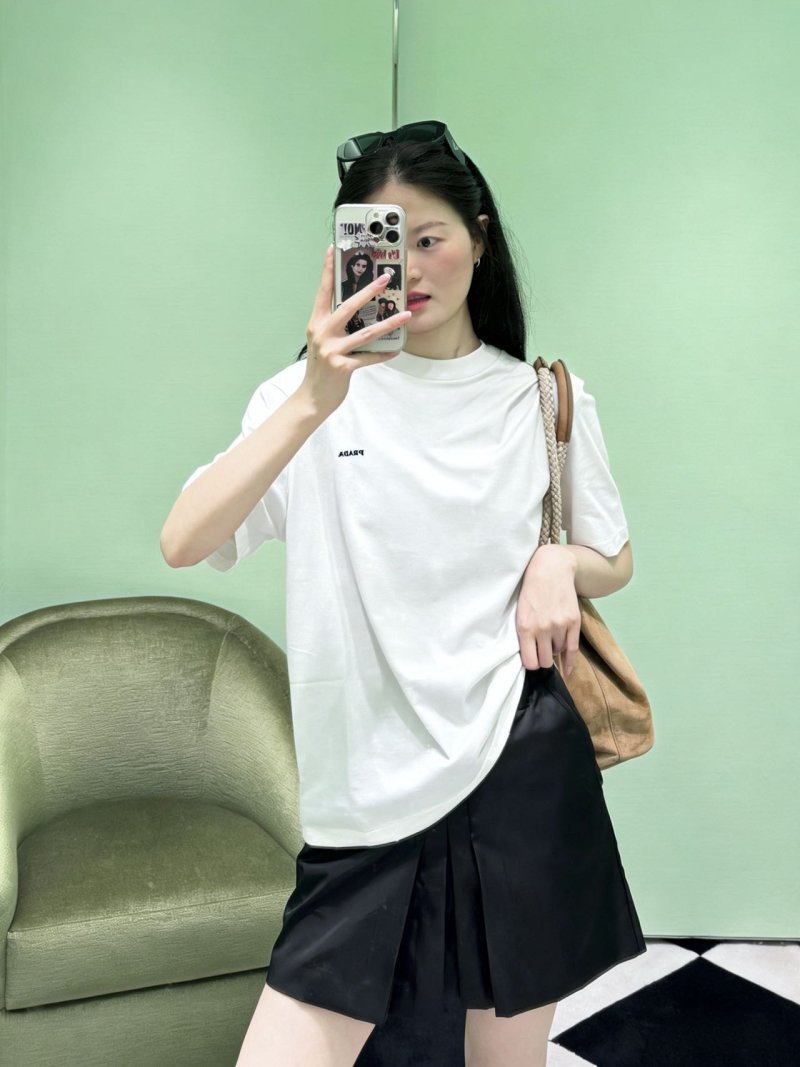 Amiri White Logo T-Shirt view