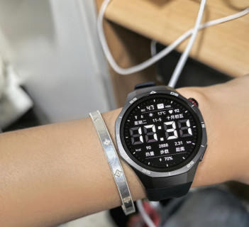 Huawei GT5 Pro Black Smart Watch view 5