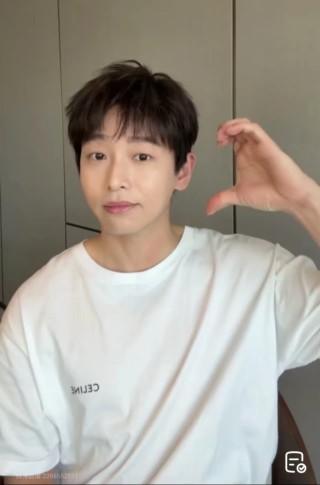 Celine Logo Cream Short Sleeve T-Shirt