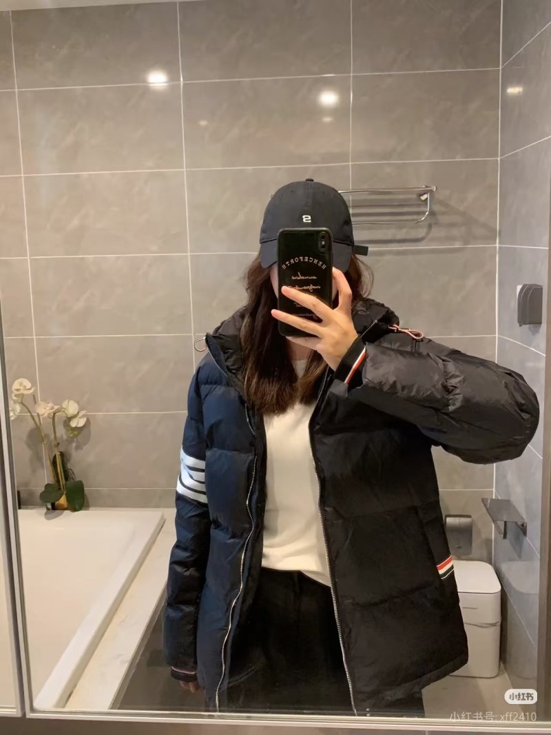 Black & Navy Colorblock Puffer Down Jacket
