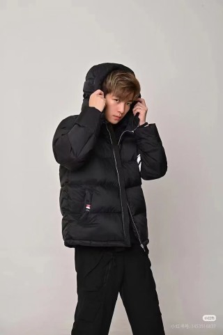 Black & Navy Colorblock Puffer Down Jacket view 9