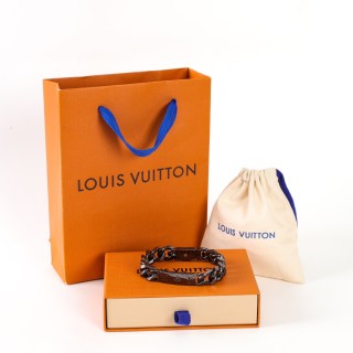Louis Vuitton Monogram Chain Links Bracelet Silver view 1