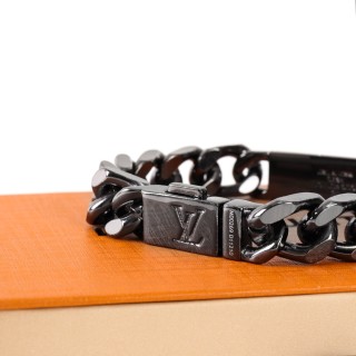 Louis Vuitton Monogram Chain Links Bracelet Silver view 8