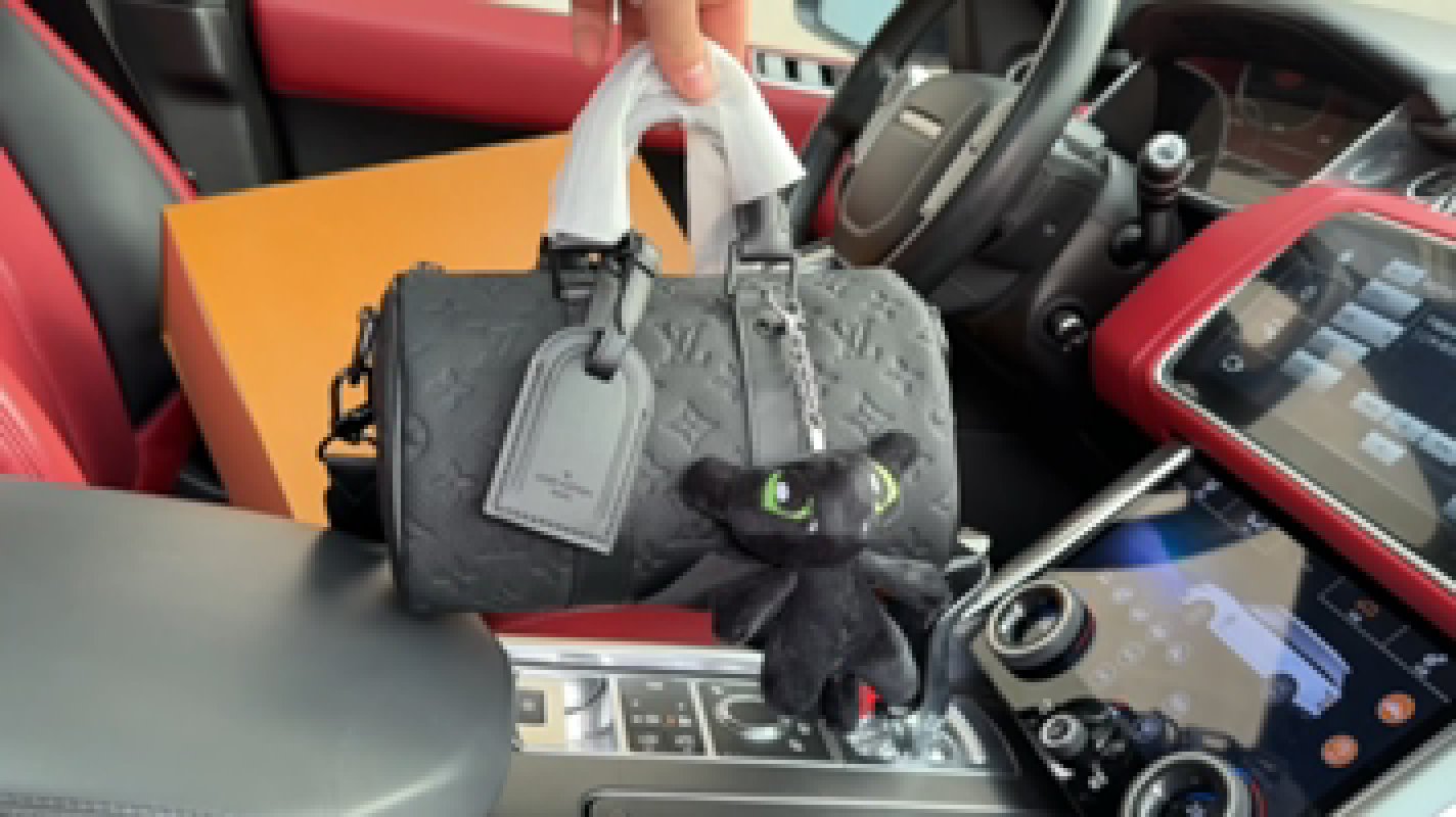 Louis Vuitton Black Monogram Canvas Shoulder Bag