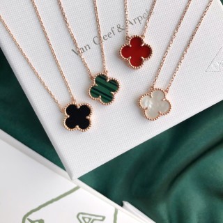 Van Cleef & Arpels Four-Leaf Clover Rose Gold Necklace view 9