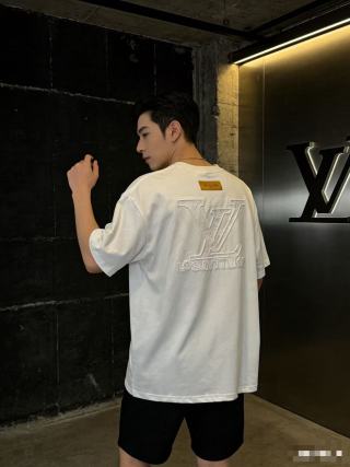 Louis Vuitton LV Monogram Embroidered White T-Shirt view 9