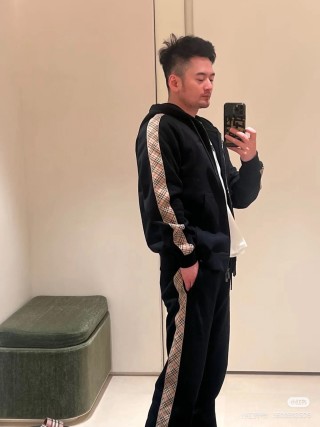 Burberry Black Hoodie Jacket with Checked Trim view 4
