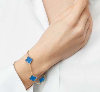 Van Cleef & Arpels Vintage Alhambra Blue Agate Gold Bracelet view 3