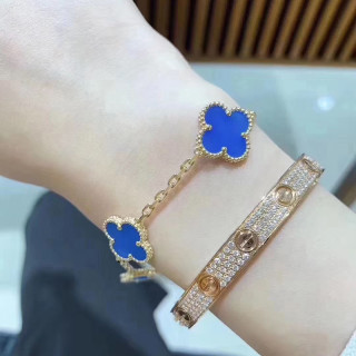 Van Cleef & Arpels Vintage Alhambra Blue Agate Gold Bracelet view 9