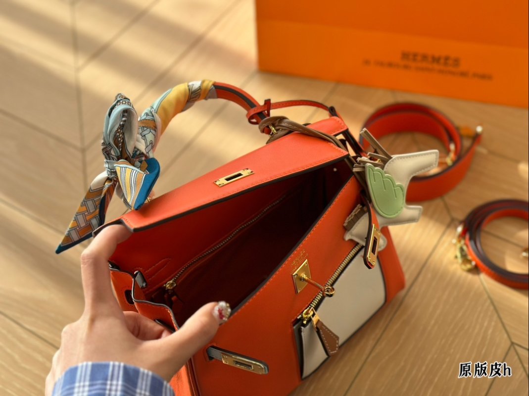 Hermès Kelly Bag 25cm Orange Red Leather view