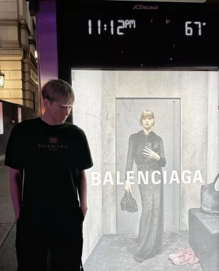 Balenciaga BB Logo Red Embroidered Black T-Shirt view 3