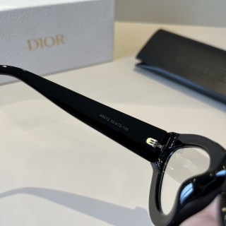 Dior Cat-Eye Sunglasses Black view 5