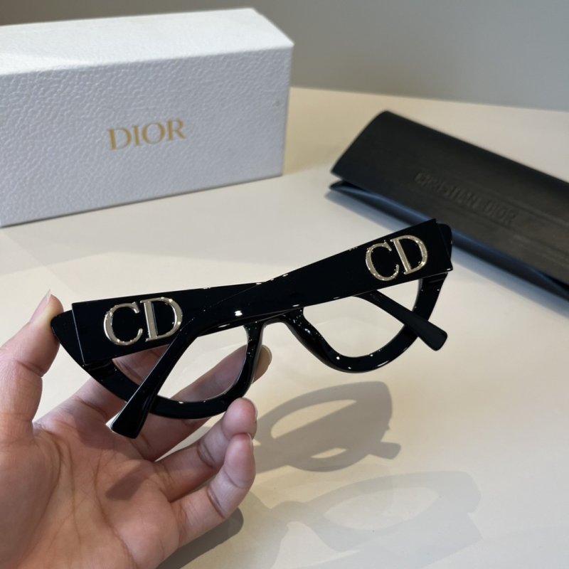 Dior Cat-Eye Sunglasses Black view