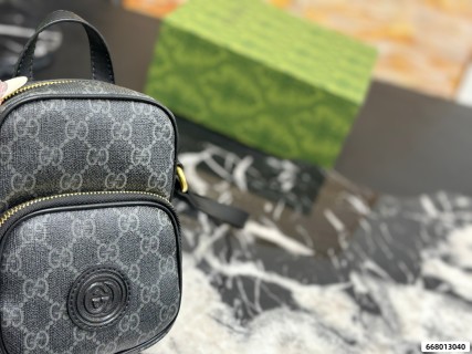 Gucci GG Supreme Black Phone Crossbody Bag view 2