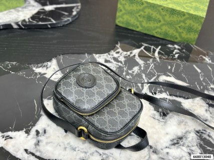 Gucci GG Supreme Black Phone Crossbody Bag view 7