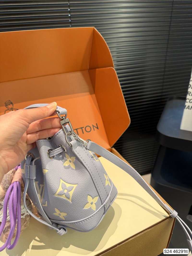 Louis Vuitton Noe Bucket Bag Lavender Monogram view