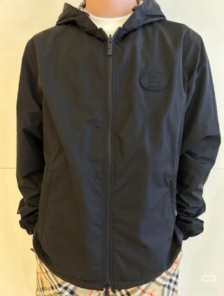 Burberry Vintage Check Hooded Jacket Beige view 5