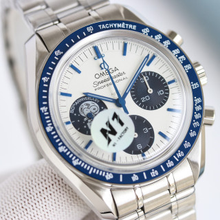 Omega Speedmaster Professional Snoopy 50th Anniversary Chronograph view 5