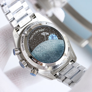 Omega Speedmaster Professional Snoopy 50th Anniversary Chronograph view 8