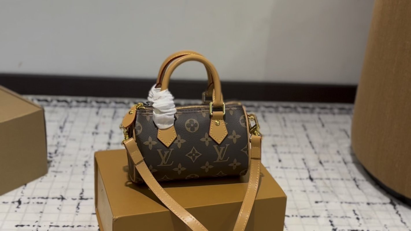 Louis Vuitton Speedy Monogram Canvas Handbag Tan