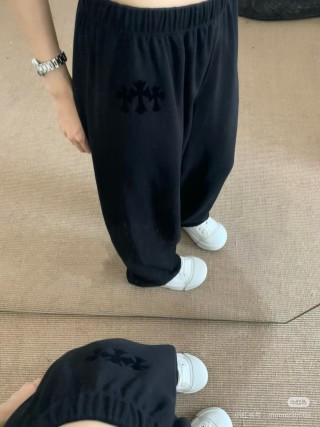 Chrome Hearts Black Wide-Leg Sweatpants with Embroidered Cross view 2