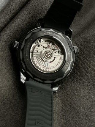 Omega Seamaster Black Ceramic 43.5mm Automatic Watch view 9