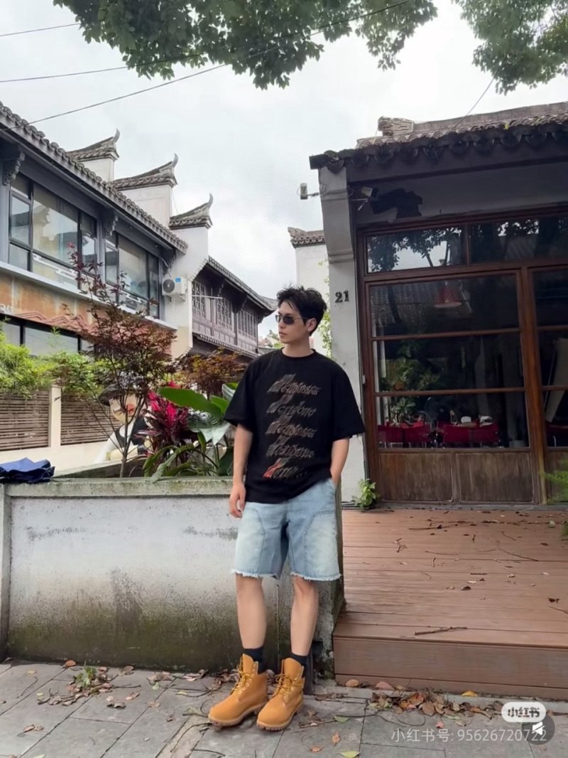 Black Graphic Short Sleeve T-Shirt