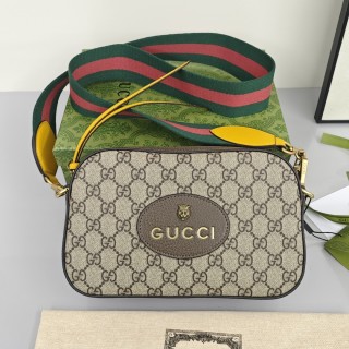 Gucci GG Canvas Camera Bag with Tiger Head Hardware - Ebony & Gold view 2