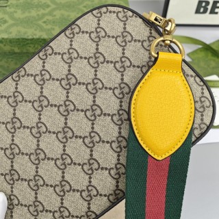 Gucci GG Canvas Camera Bag with Tiger Head Hardware - Ebony & Gold view 5