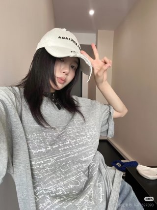 Balenciaga Distressed Double-Layer Embroidered Baseball Cap White view 3