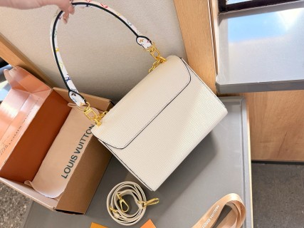 LV Twist Denim Medium Handbag White view 8